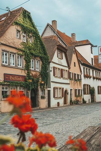 Schattig historisch straatje in Rothenburg ob der Tauber Duitsland.