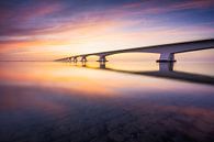 Zeeland-Brücke bei Sonnenaufgang von Thom Brouwer Miniaturansicht