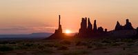 sunrise monument valley van MadebyGreet thumbnail