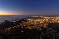 Panorama von Kapstadt bei Nacht von Dennis Eckert Miniaturansicht