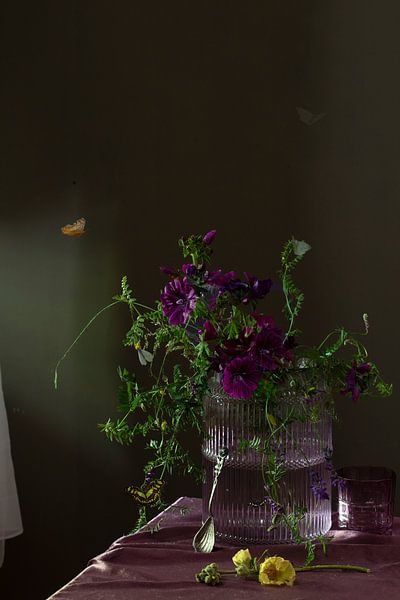 Stilleben 'Mit violetten Blumen vom Feld von Willy Sengers