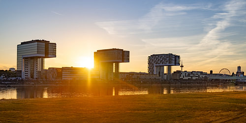 Golden Hour am Rheinauhafen