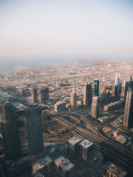 Dubai by Hello Pompoyo