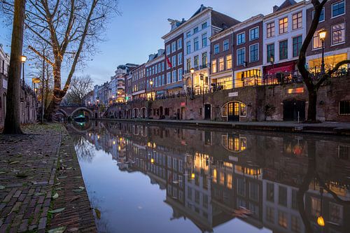 Utrecht Oudegracht Hamburgerbrug in de avond