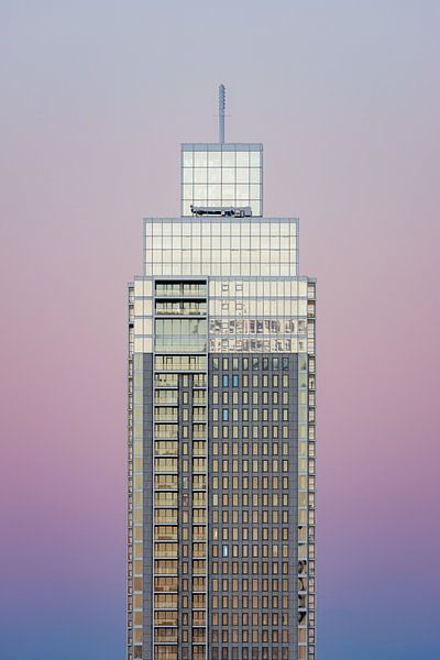 Pink Sunset Tower (Zalmhaventoren) van Picture Siron