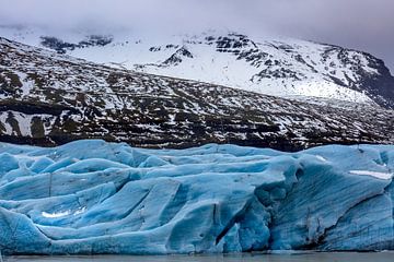 Gletsjermeer in IJsland in de winter van Andy Luberti