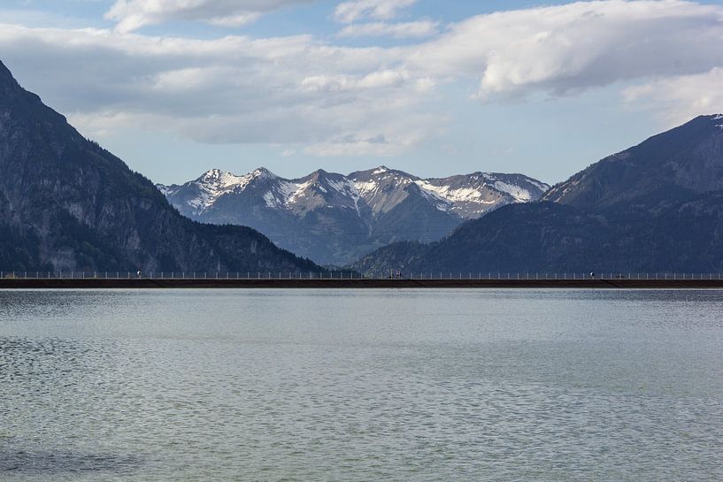 Alpenpracht bij Staubecken Latschau, Oostenrijk van Joy Mennings