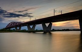 De Hanzeboog over de IJssel