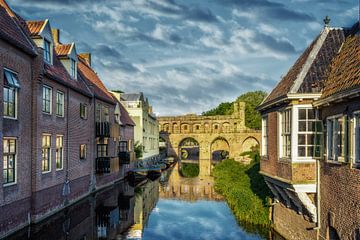 Residential area and the berkelpoort in Zutphen with clouds