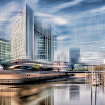 HAMBURG - Ericusspitze van Nicole Holz