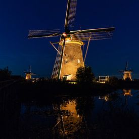 Blue hour Kinderdijk in the sportlight by Mark den Boer