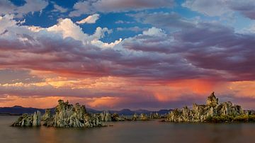 Zonsondergang bij Mono Lake van Henk Meijer Photography