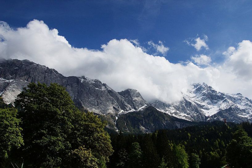 Blick Richtung Zugspitze von Jürgen Hüsmert