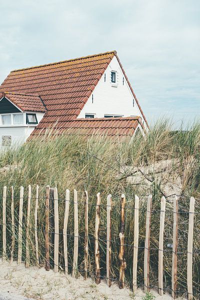 House in Zoutelande by Patrycja Polechonska