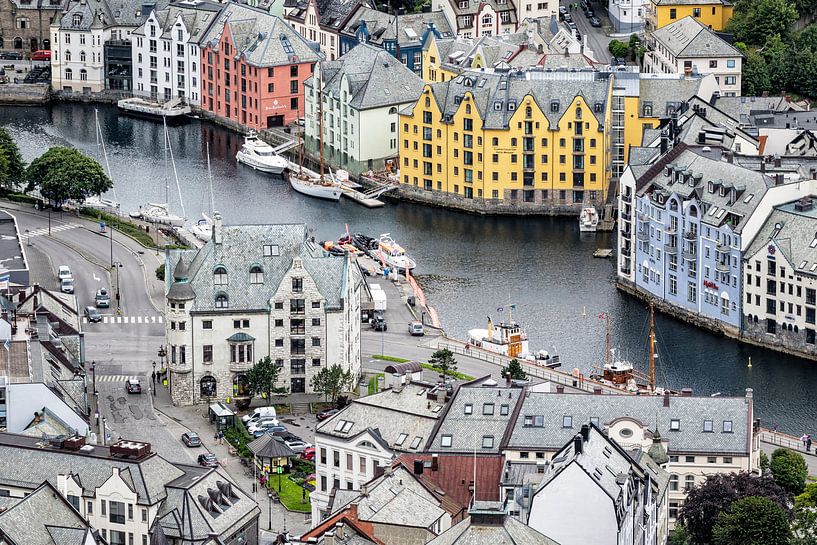 Alesund in Norwegen van Rico Ködder