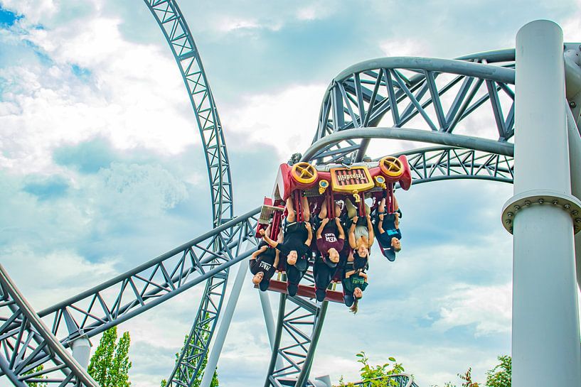 Roller coaster Karacho corkscrew by Quintus Paul