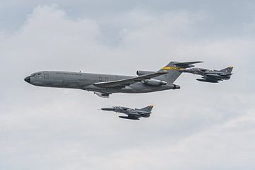 Formation Colombian Boeing 727 with 2 Kfirs. by Jaap van den Berg