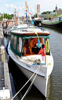 Een oude bakdekkruiser aan de kade in Amersfoort.