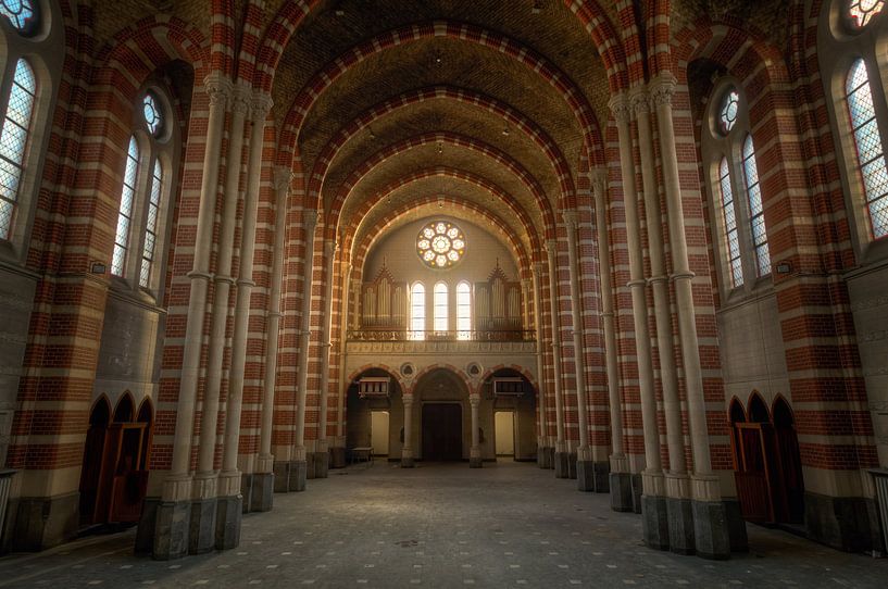 Sunrise in Church by Roman Robroek - Photos of Abandoned Buildings