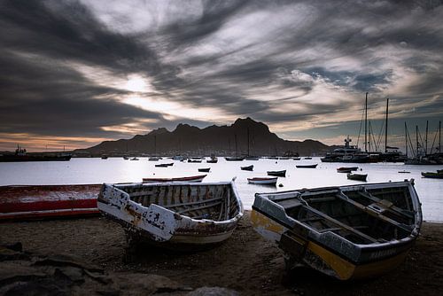 Uitzicht vanaf Mindelo op Monte Cara
