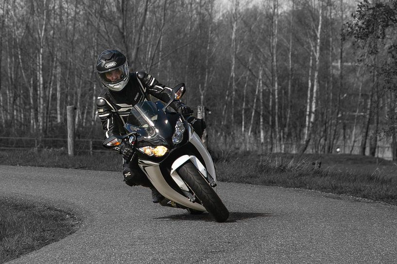 Motorrijder. van Wouter Van der Zwan