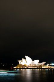 Sydney Opera House by night van Cathy Janssens
