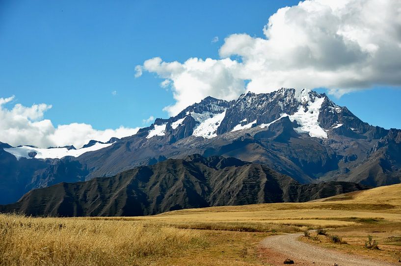 Andespanorama vanuit Ollantaytambo van Frank Photos