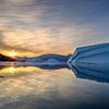 Sonnenuntergang in Icebergcity von Ellen van Schravendijk