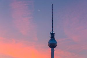 Lever de soleil à Berlin à la Tour de la Télévision sur Henk Meijer Photography