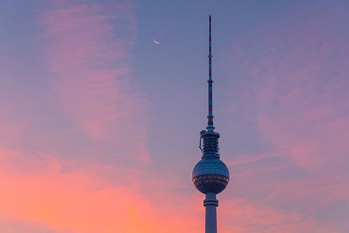 Zonsopkomst in Berlijn bij de Televisietoren