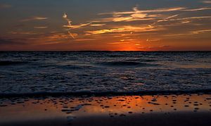 coucher de soleil sur la mer sur Ed Dorrestein