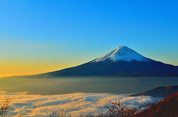 Japon - Mont Fuji au lever du soleil sur Roger VDB