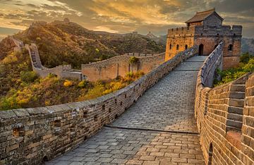 Zonderondergang bij de Chinese Muur nabij Beijing van Chihong