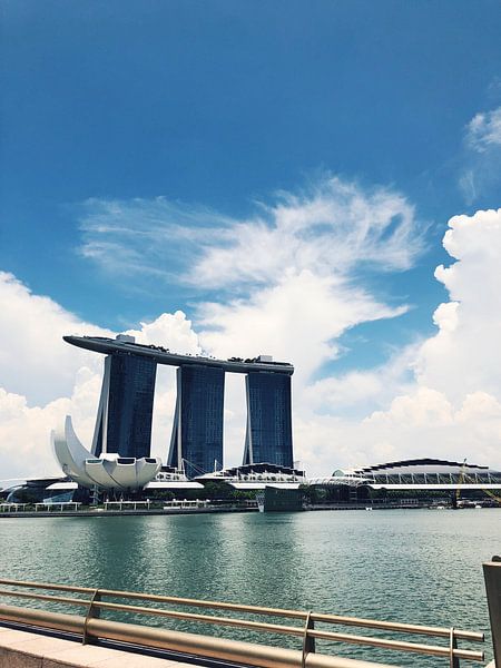 Singapore by Hello Pompoyo