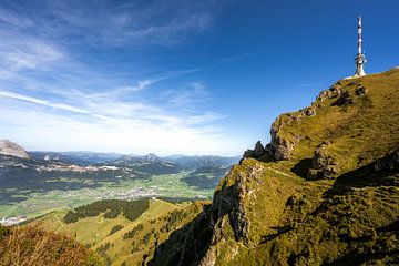 Radiotoren op de Kitzbüheler Horn in de Oostenrijkse Alpen van ManfredFotos