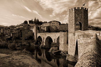 Besalu, een Middeleeuws stadje in Cataluña Spanje