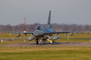 Royal Air Force F-16 Fighting Falcon (J-008).