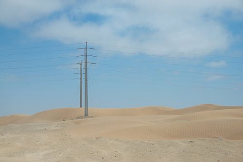 Hoogspanning in de woestijn