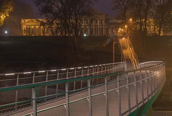 Brücke bei Nacht