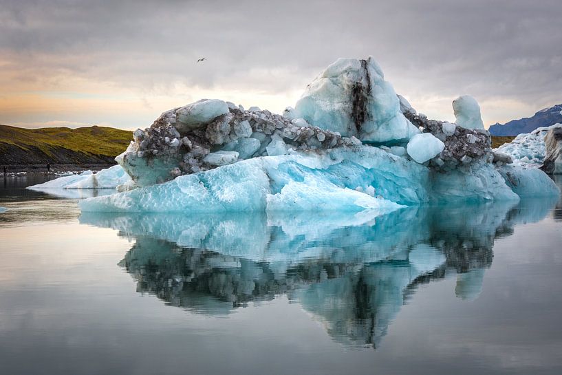 Jökulsárlon lagoon Iceland by Samantha Schoenmakers