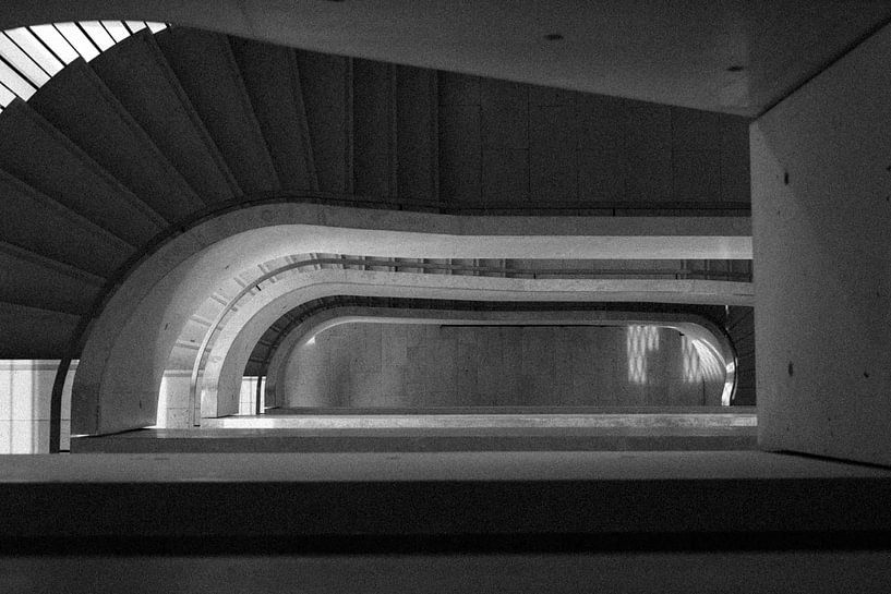 Cage d'escalier du Louvre | Paris | France Photographie de voyage par Dohi Media