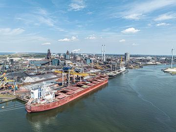 Hoogovens steel steel mill in Velsen on the North Sea shore by Sjoerd van der Wal Photography