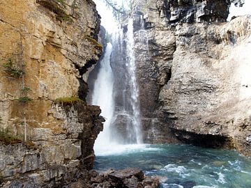 Johnston Canyon waterval 