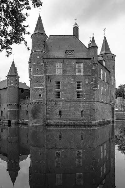 Heeswijk Castle by Freddie de Roeck