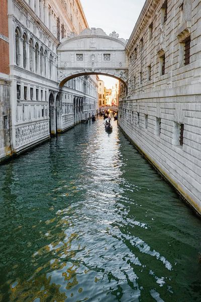 Venetië inkijk van Karin vanBijlevelt