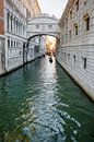Venetië inkijk van Karin vanBijlevelt thumbnail