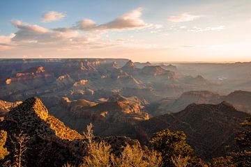 Sonnenaufgang Grand Canyon - Sonnenharfen und Schatten