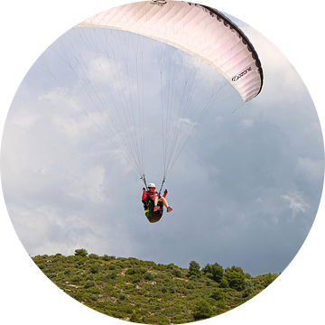 Paragliden langs het berglandschap van Lefkada van Shot it fotografie