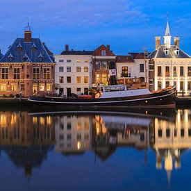 Alter Hafen Maassluis in der Dämmerung von Marcel Tuit