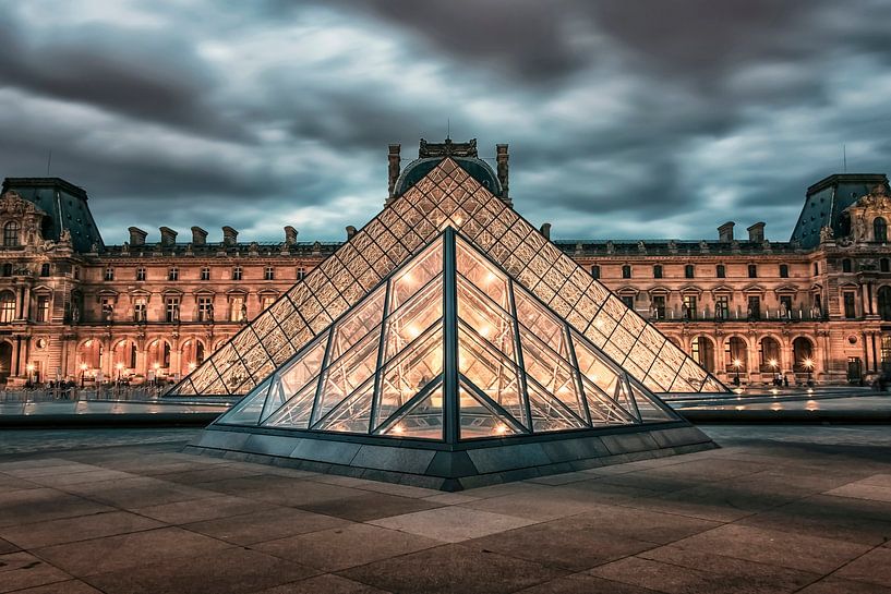 Der Louvre von Manjik Pictures